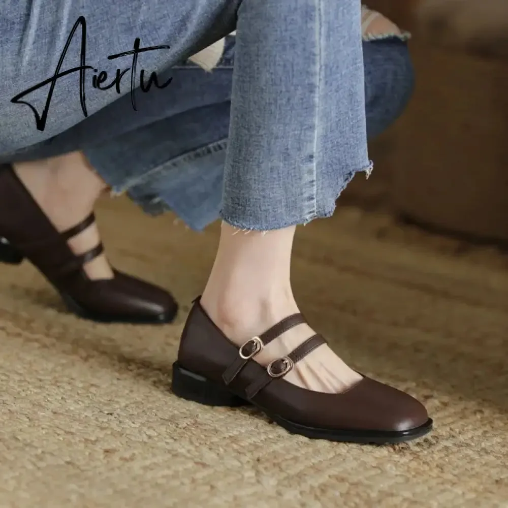 Aiertu HOT SALE Spring Fashion Women Shoes Round Toe Chunky Heel Shoes Women Cow Leather Low Heel Women Pumps Solid Retro Mary Janes