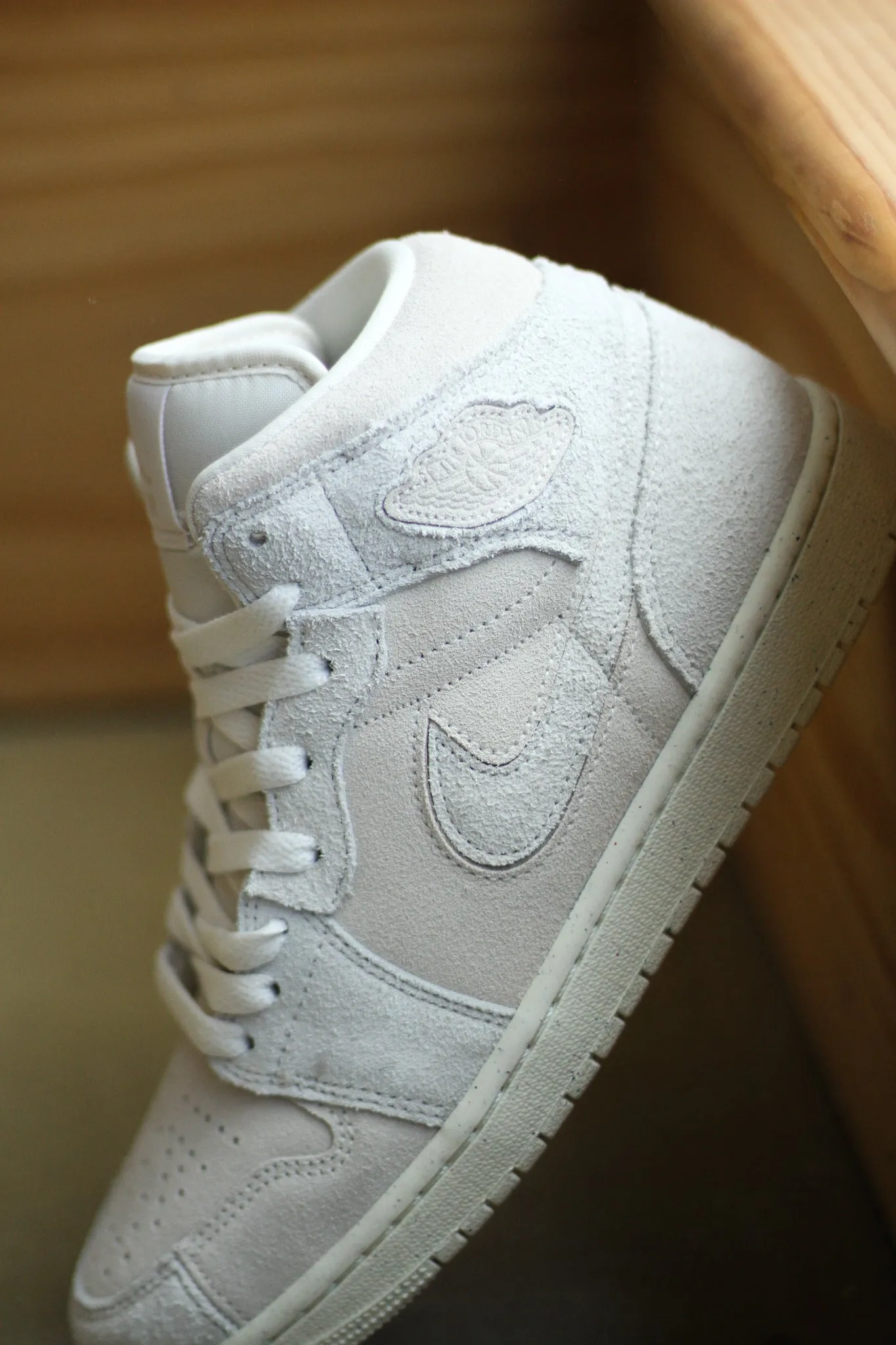 AIR JORDAN 1 MID SE CRAFT "PALE IVORY"