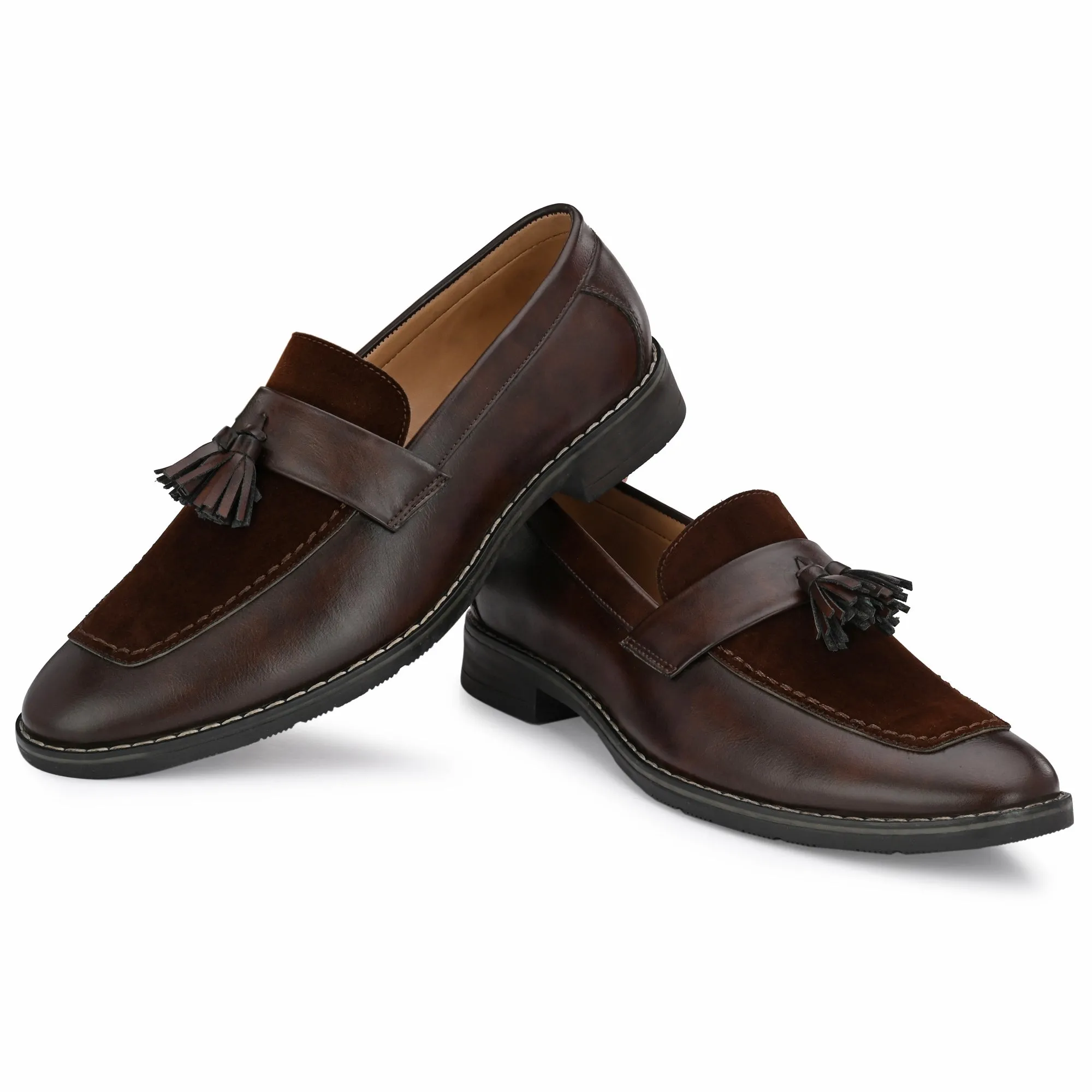 Attitudist Unisex Handcrafted Brown Plain Tassel Loafer With Knotted Laces In Moccassin Style