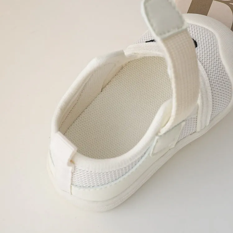 Barefoot Sports Sandals With Velcro Closure