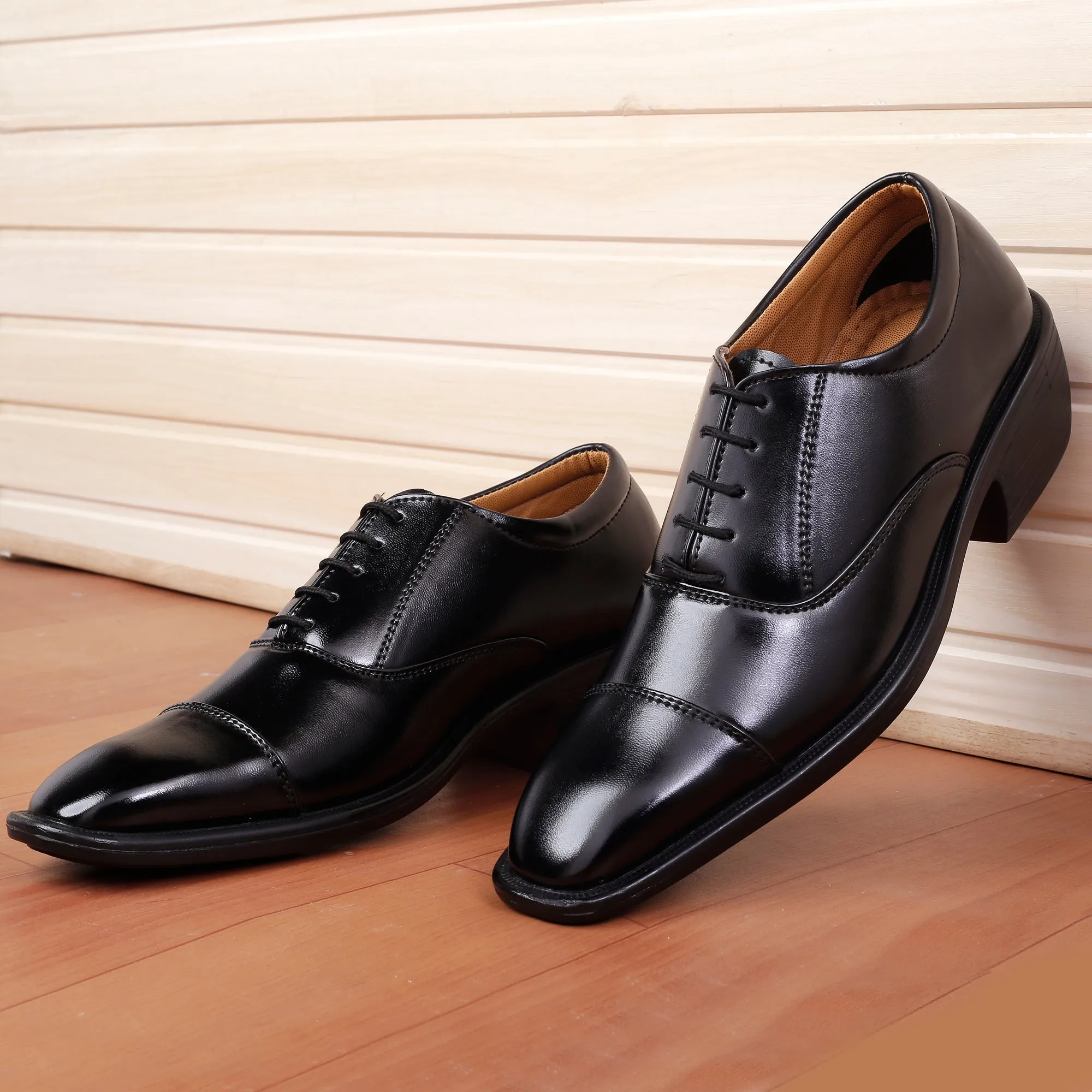 Bxxy's In-Trend Lace-up Formal Wear Shoes For Men