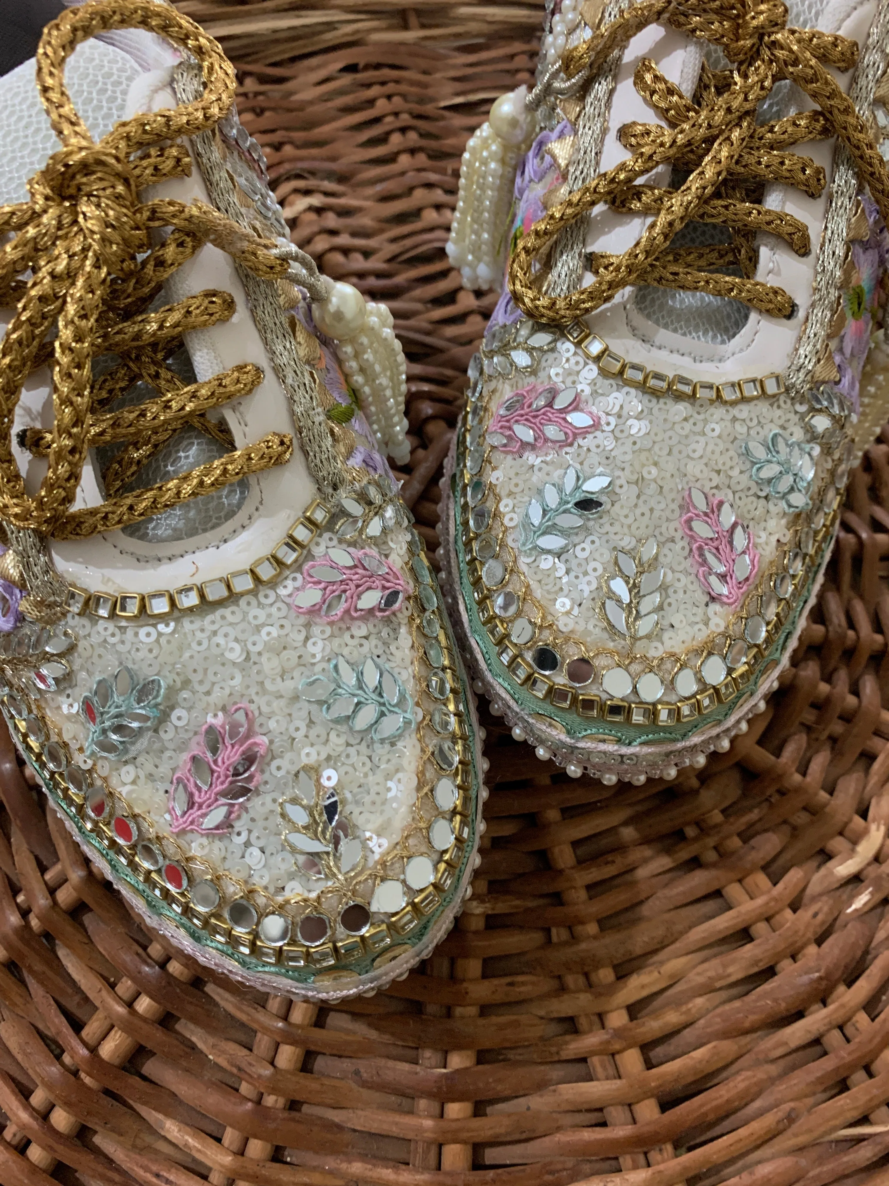 FUNKY N TRENDY hand crafted pastel bridal sneakers / gold sneakers / pastel sneakers / embroidery sneakers / sneakers for bride