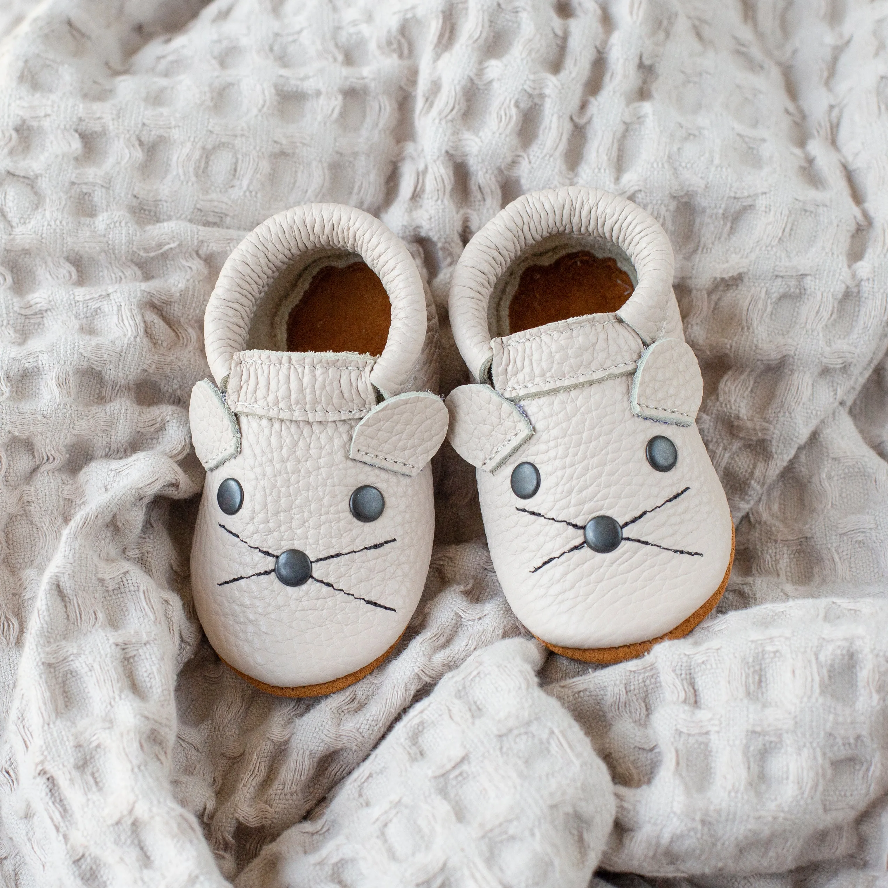 Mouse moccasins Baby shoes