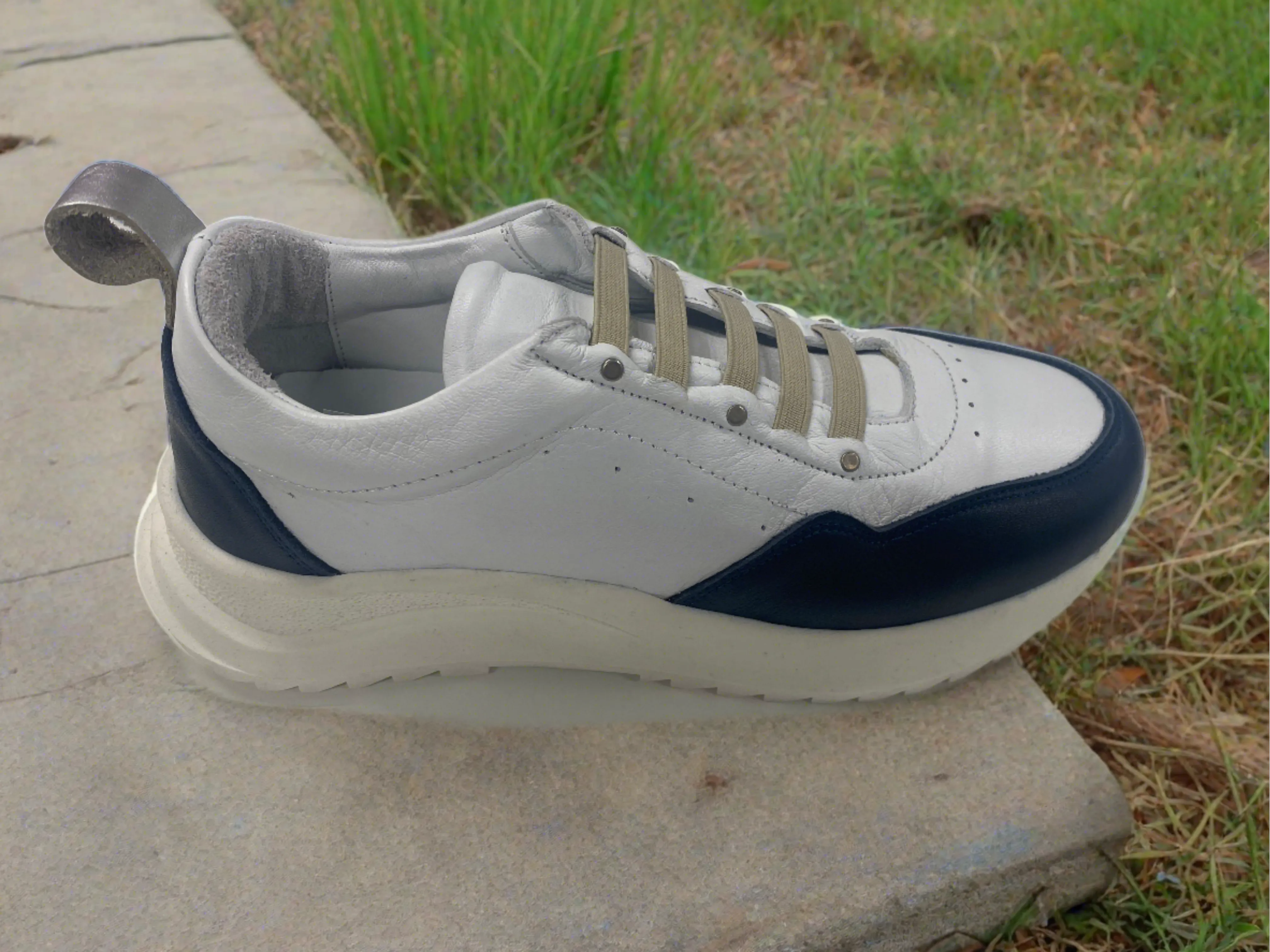 Newtown - Leather Sneaker - White/Navy