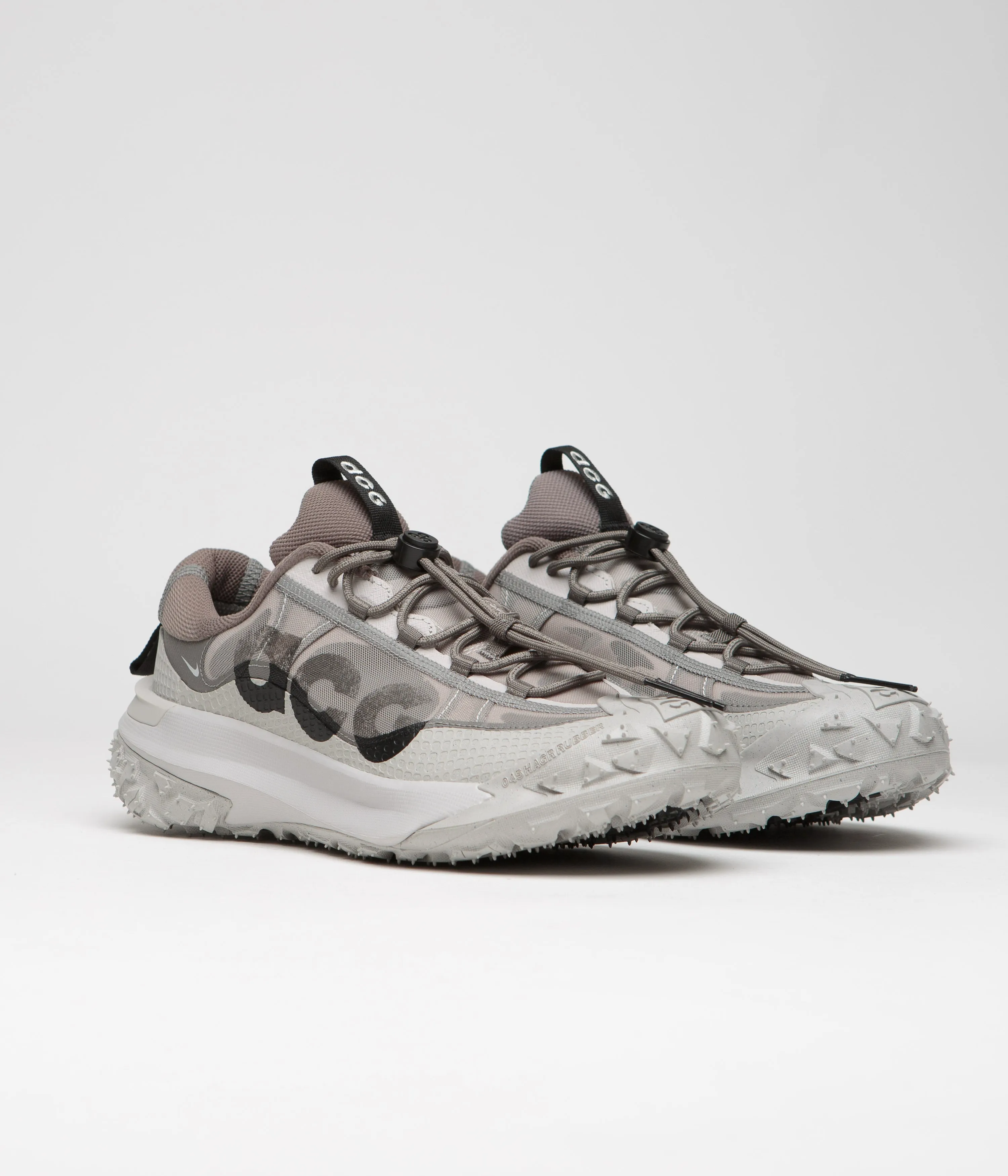 Nike ACG Mountain Fly 2 Low Shoes - Light Iron Ore / Black - Flat Pewter