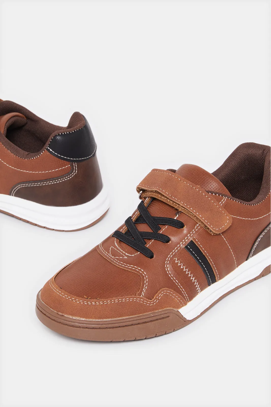 Senior Boys Brown Material Block Sneaker