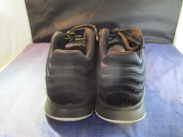 Used Adidas Basketball Shoes Youth Size 5 - no insoles